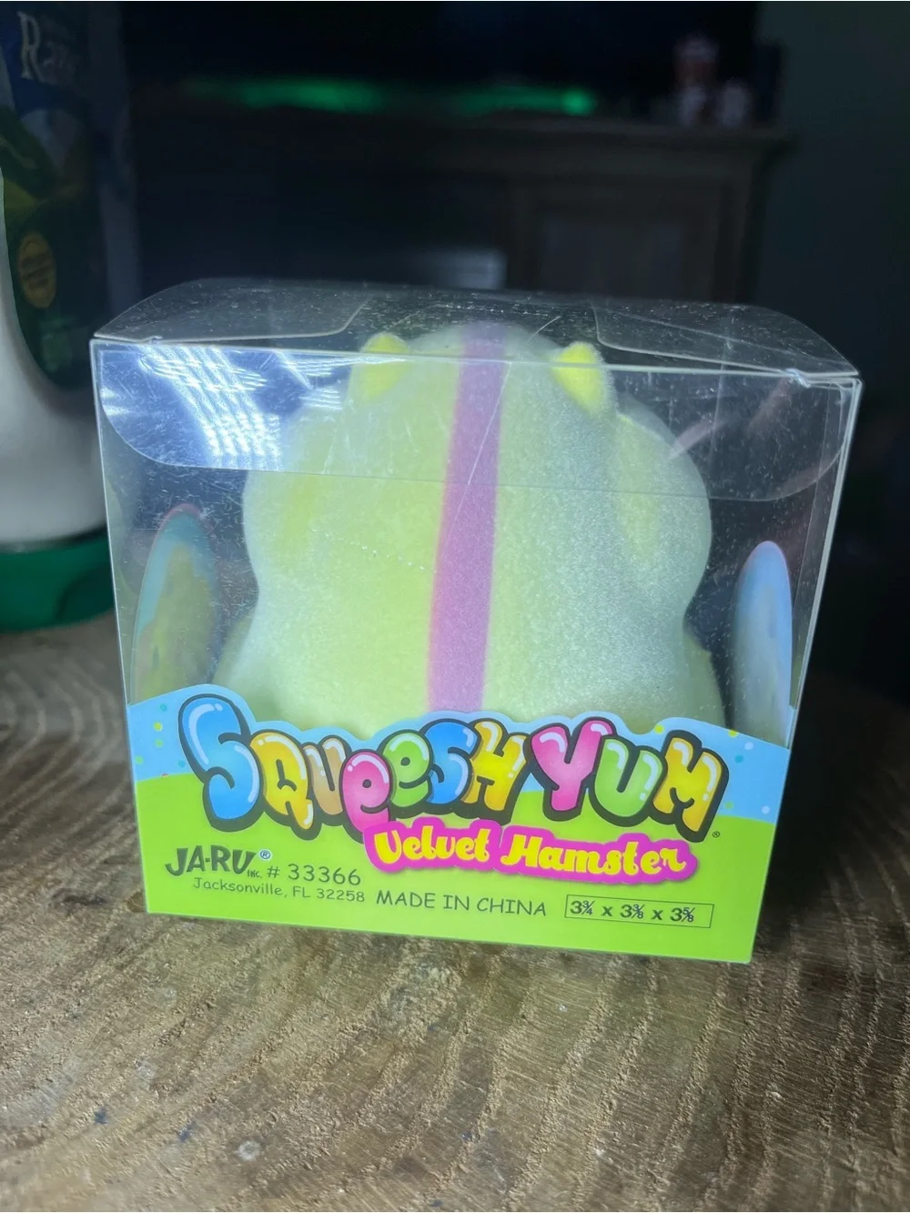 Velvet Hamster fidget SqueeshYun- Yellow